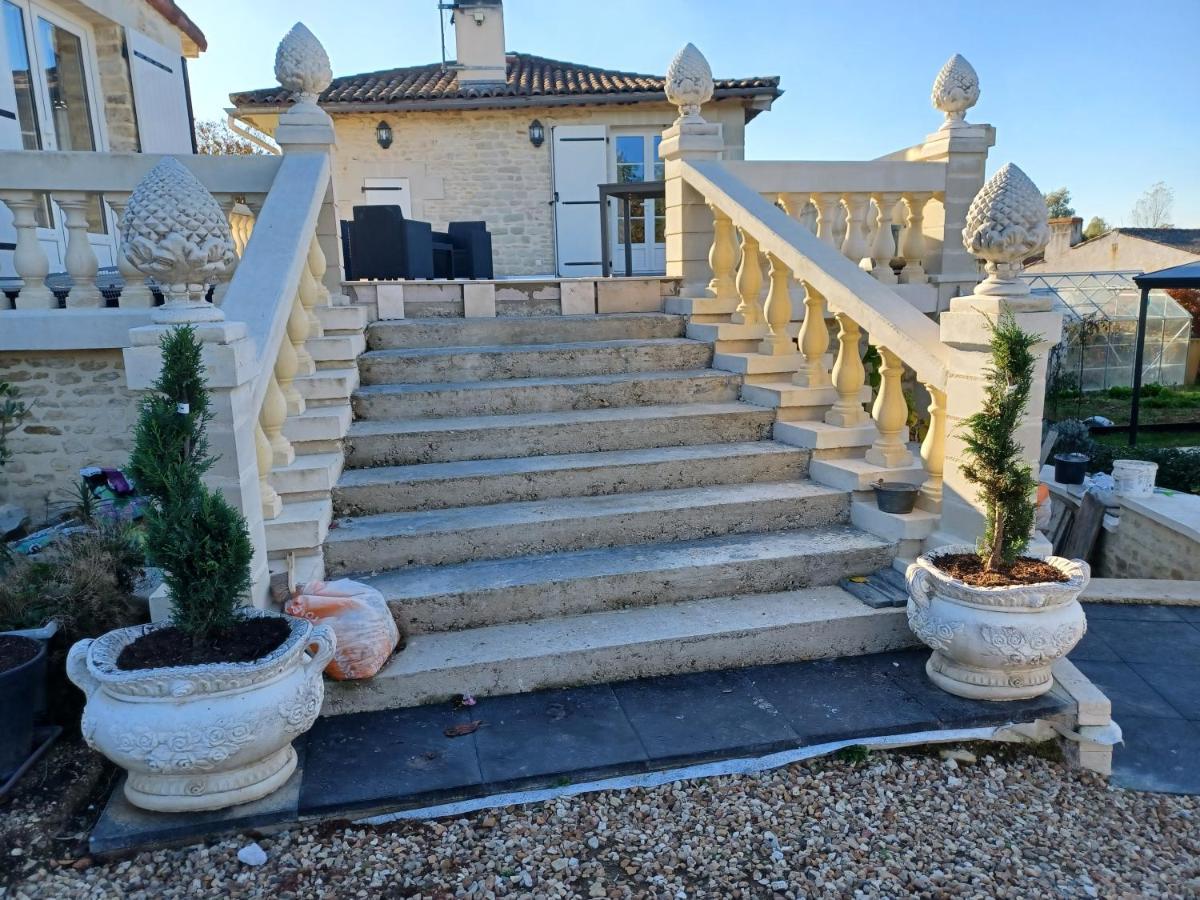 LES ORCHIDEES Ch Hôtes B&B 14 personnes Jaunay-Clan Extérieur photo