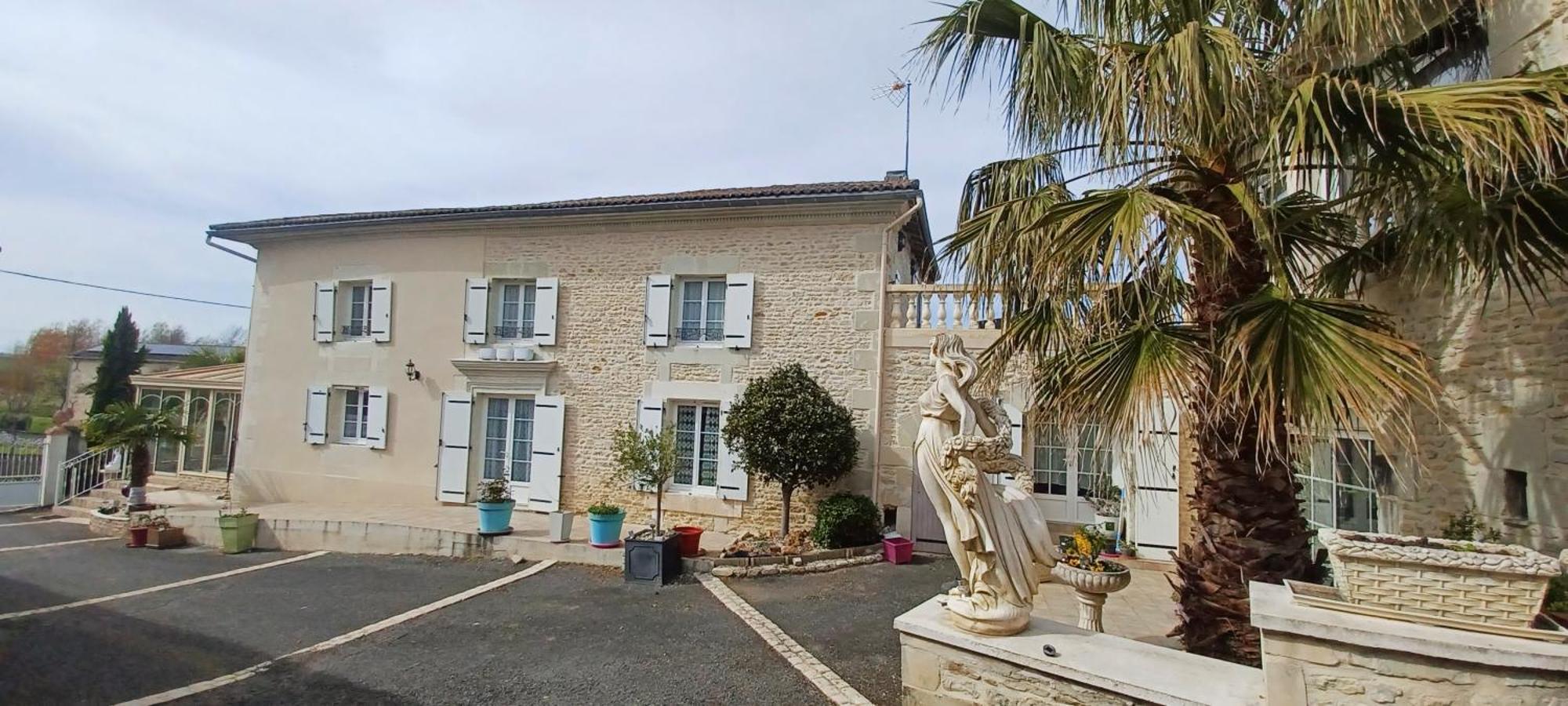 LES ORCHIDEES Ch Hôtes B&B 14 personnes Jaunay-Clan Extérieur photo