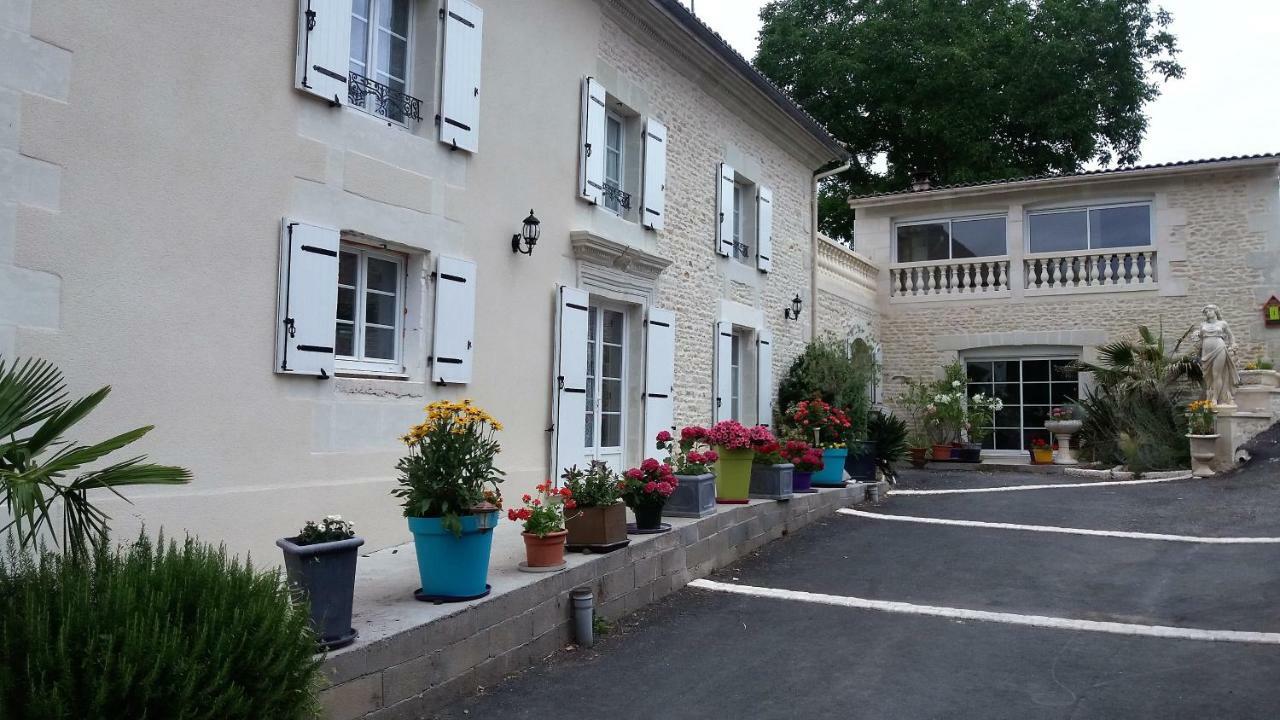 LES ORCHIDEES Ch Hôtes B&B 14 personnes Jaunay-Clan Extérieur photo